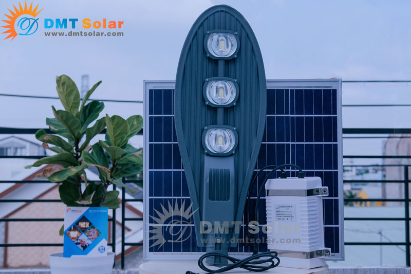 Đèn lá năng lượng mặt trời 150W bộ lưu điện rời cho dự án DMT-D150LRA