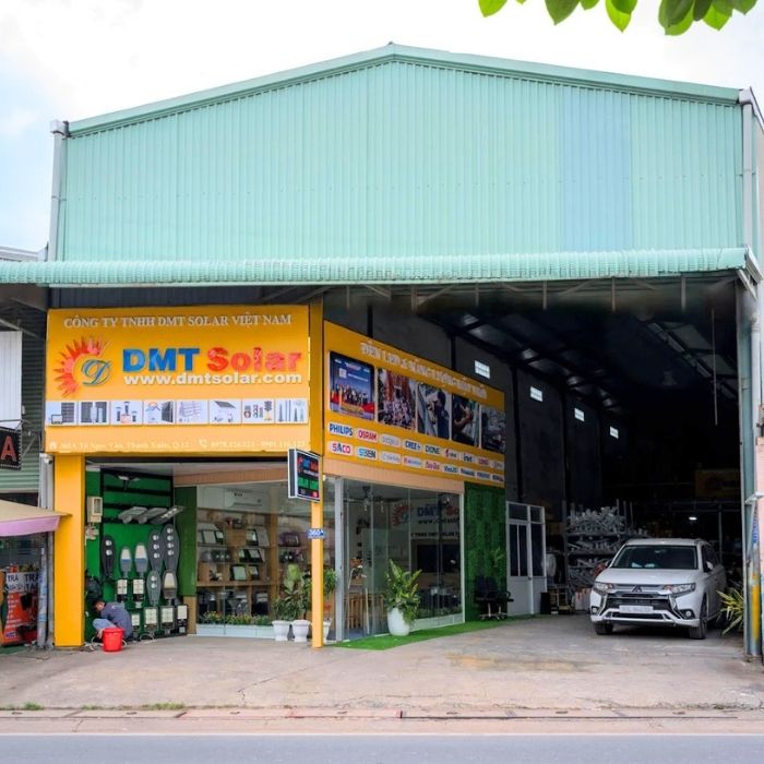 DMT Solar cung cấp đ&egrave;n năng lượng mặt trời c&ocirc;ng suất 80W