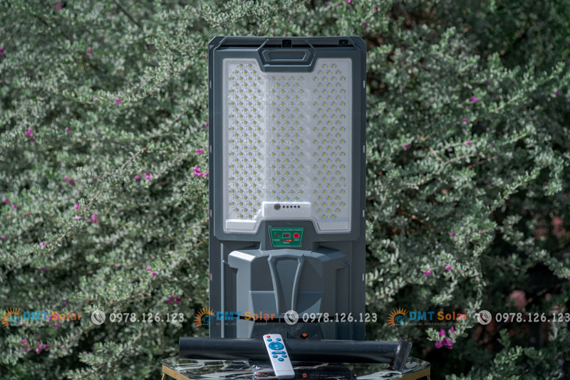 Đ&egrave;n liền thể mắt ngọc 600W