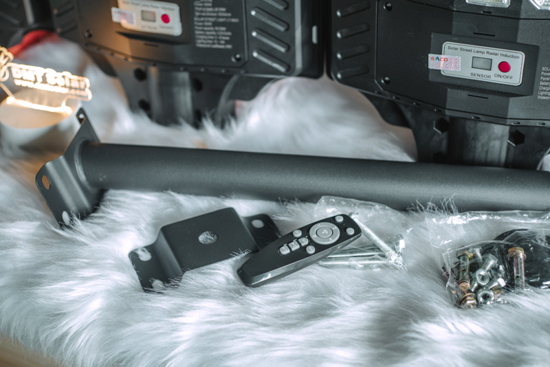 Cần đèn đường năng lượng mặt trời