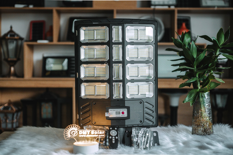 Đèn led đường phố năng lượng mặt trời 400w