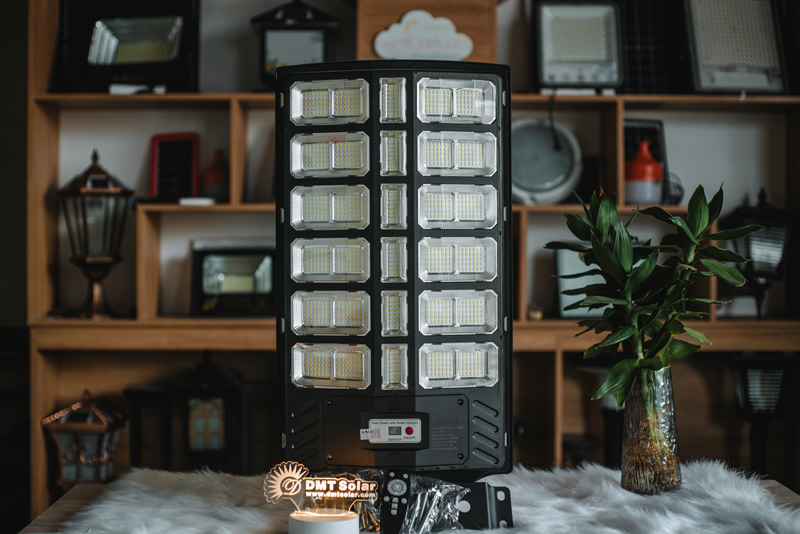 Đ&egrave;n đường liền thể năng lượng mặt trời 800w