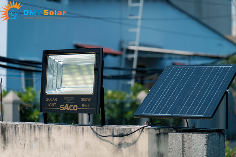 giá đèn năng lượng mặt trời solar light 300w