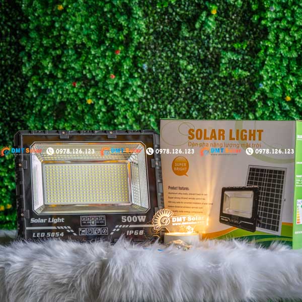 Đèn pha led năng lượng mặt trời 500W P500D (NEW)