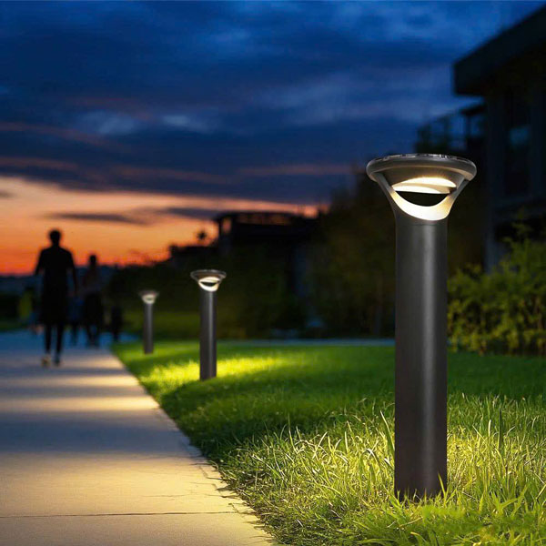 Đèn nấm sân vườn năng lượng mặt trời lắp đặt tại công viên