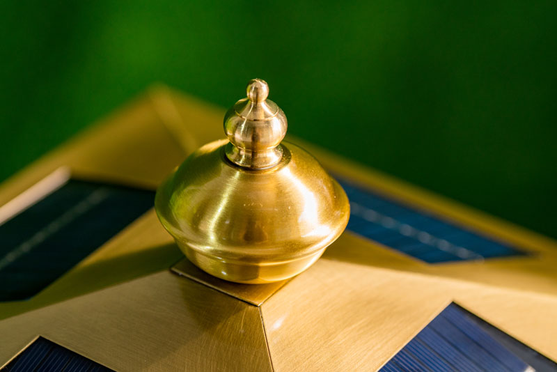 Đ&egrave;n trụ cổng đồng vu&ocirc;ng năng lượng mặt trời TCS-SA62-VD