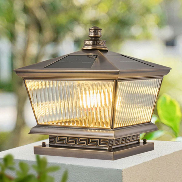 Đèn trụ cổng đồng năng lượng
