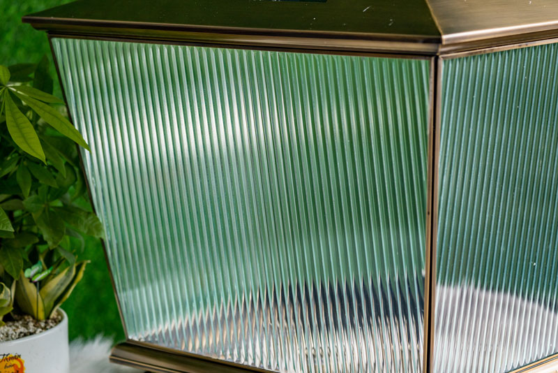 Đ&egrave;n trụ cổng bằng đồng