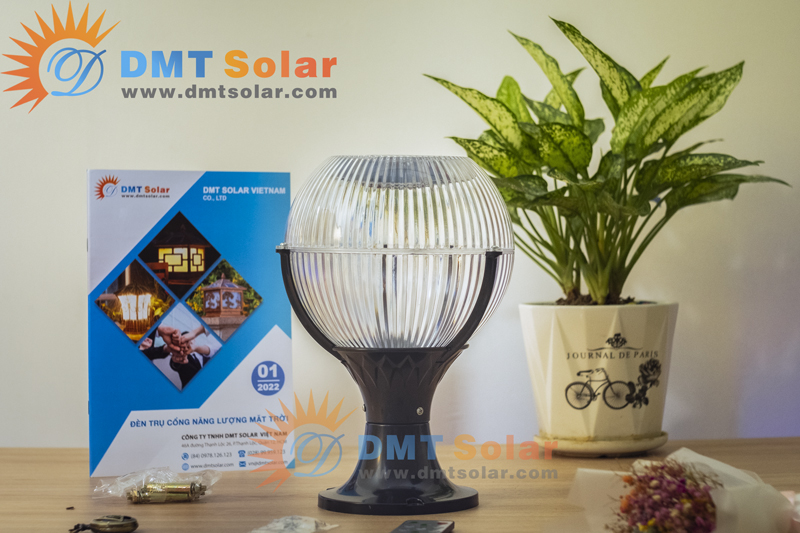 Đèn cầu tròn nhiều màu năng lượng mặt trời DMT-TC51