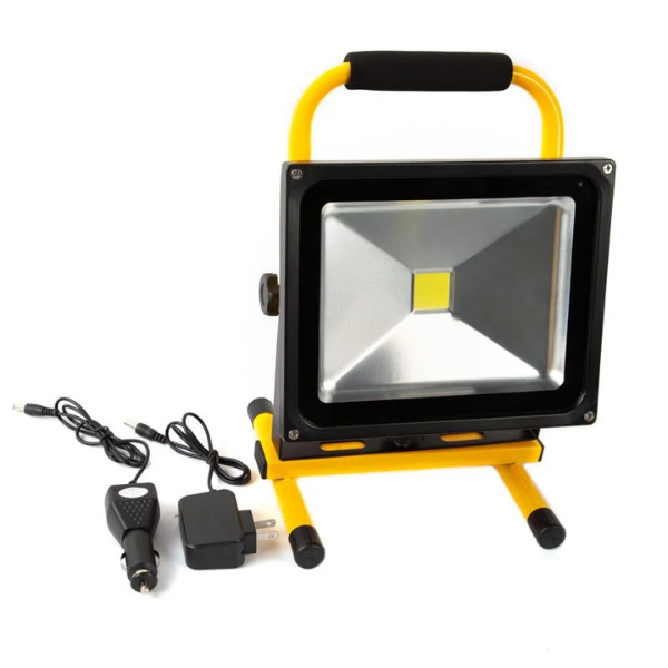 Đèn pha LED tích điện cao cấp [PH-SA-PP80] | Saco