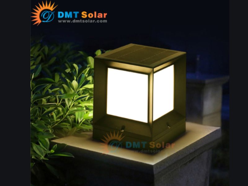 Bố tr&iacute; đ&egrave;n tại c&aacute;c g&oacute;c s&acirc;n v&agrave; dọc lối đi s&acirc;n vườn