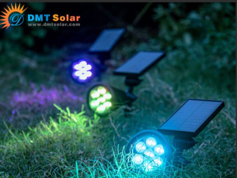 Chi ph&iacute; lắp đặt đ&egrave;n đ&egrave;n năng lượng mặt trời s&acirc;n vườn biệt thự