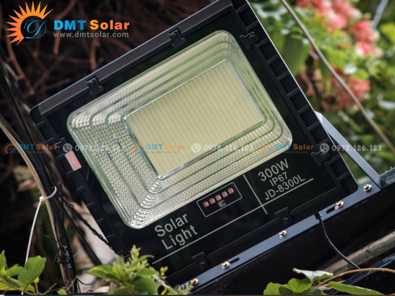 Kiểm tra sạc pin v&agrave;o ban ng&agrave;y