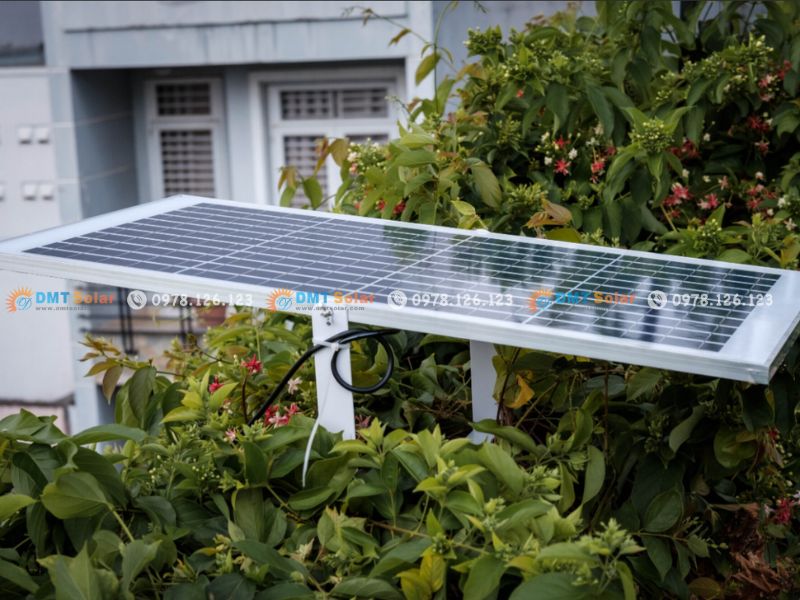 G&oacute;c nghi&ecirc;ng của tấm pin mặt trời được khuyến nghị từ 10-15 độ