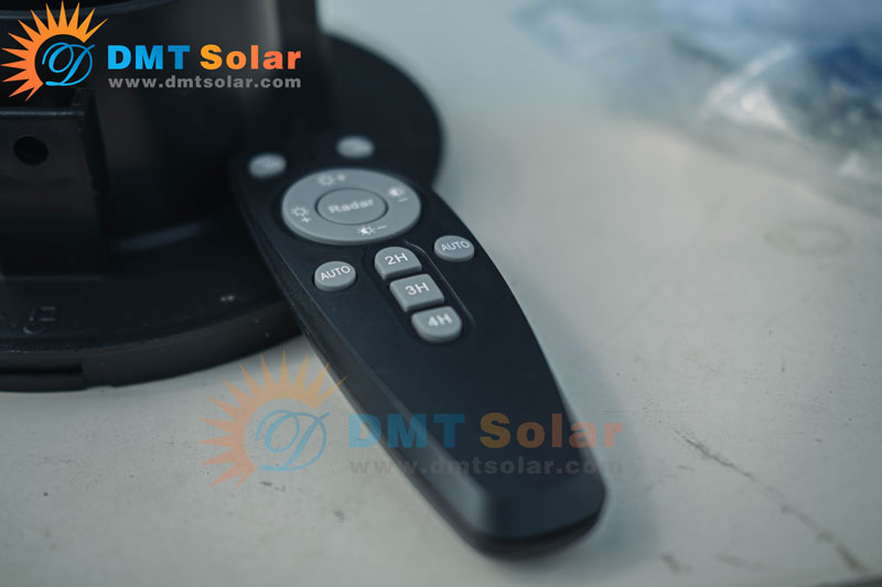 Điều khiển đèn năng lượng mặt trời