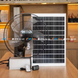 Quạt Treo Tường Năng Lượng Mặt Trời Cánh Nhựa QTS-OE-QS006TT
